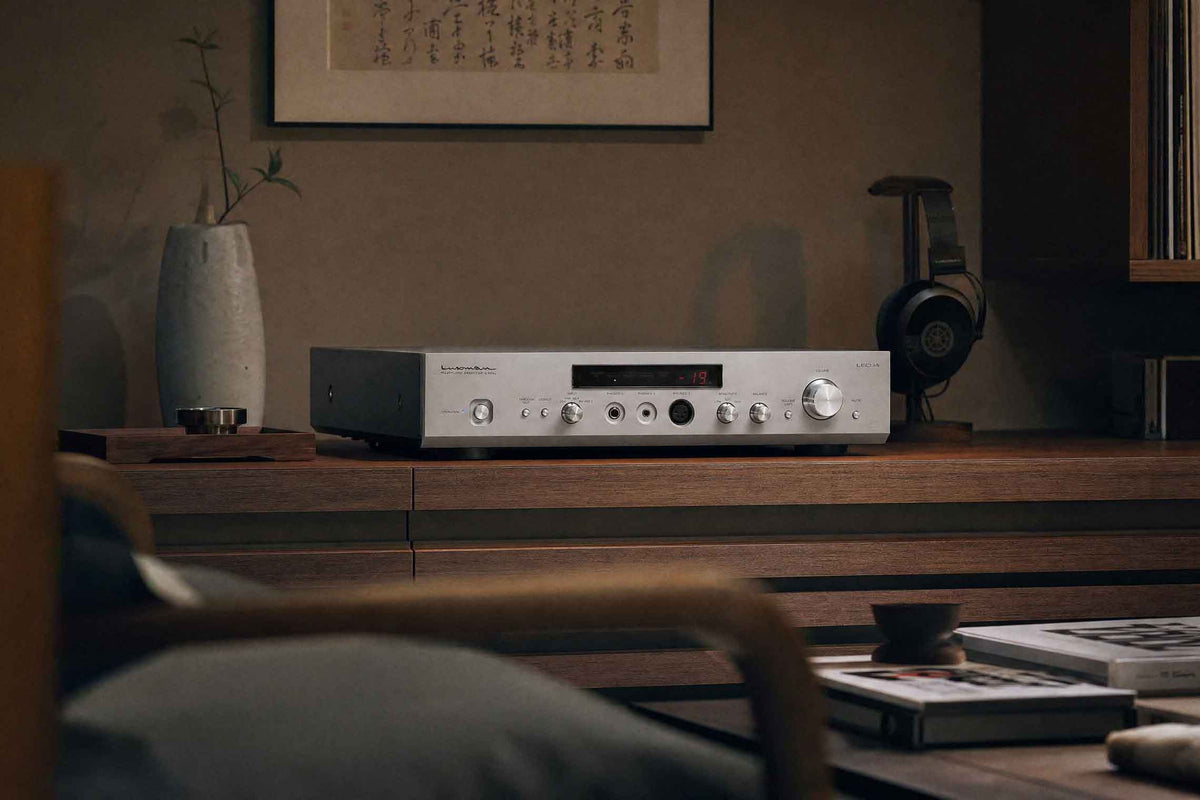 Luxman's P-800u Headphone Amplifier Arrives in Japan in November at About $3,500